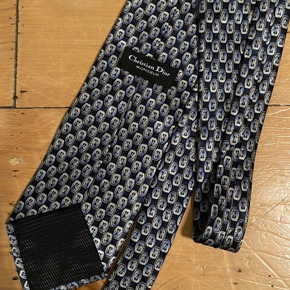 Christian Dior tie - Picture 3 of 7